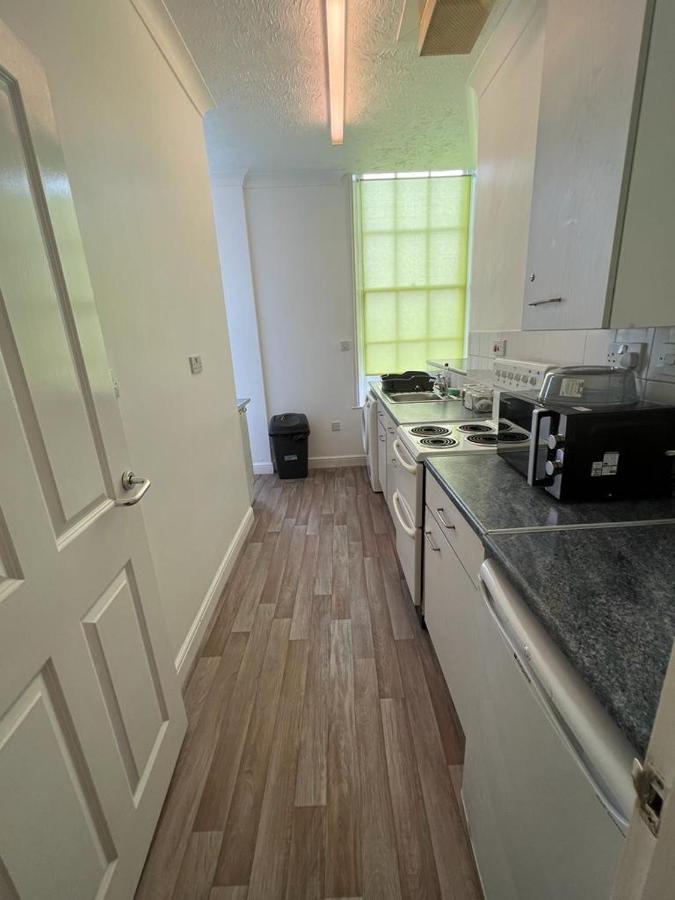Apartment Spacious Entire Flat, 1